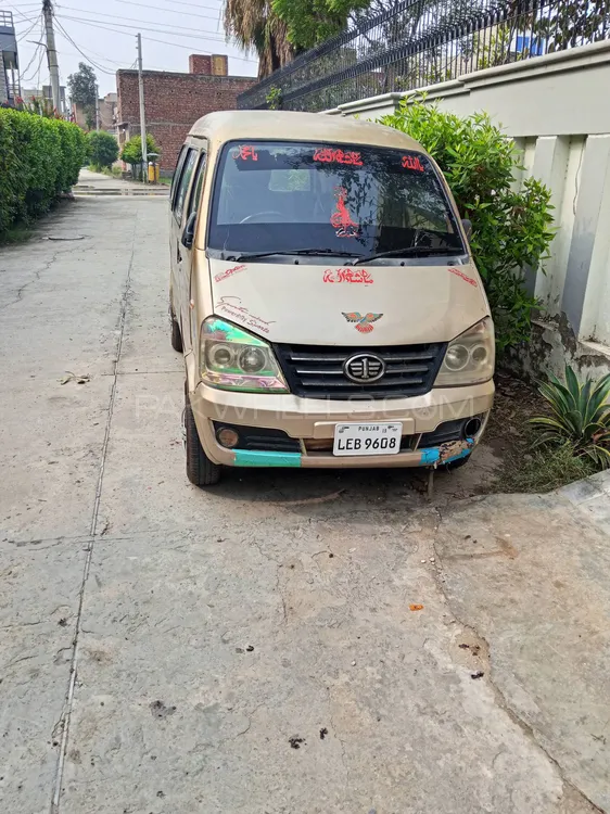 FAW X-PV 2013 for Sale in Lahore Image-1