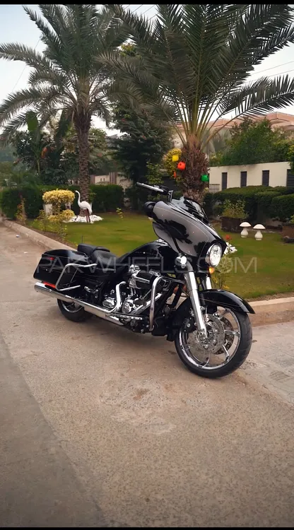 Harley Davidson Street Glide 2016 for Sale Image-1
