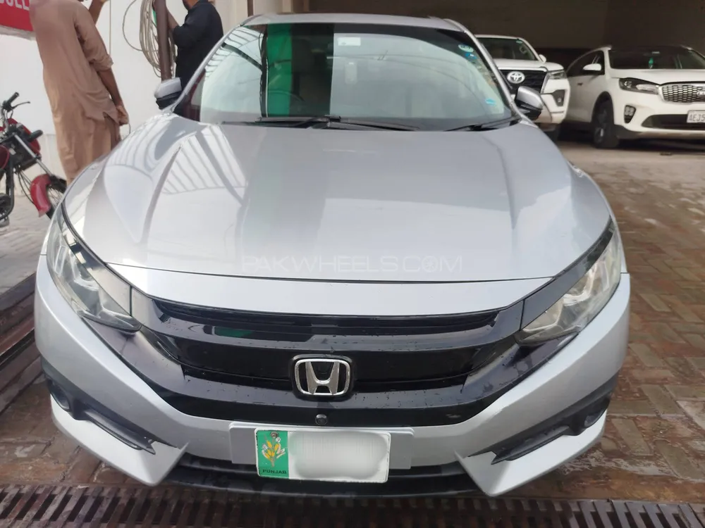 Honda Civic 2016 for Sale in Multan Image-1