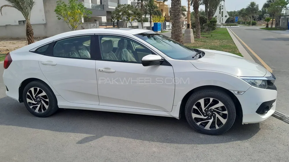 Honda Civic 2019 for Sale in Gojra Image-1