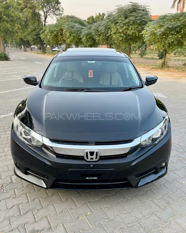 Honda Civic 2018 for Sale in Lahore Image-1