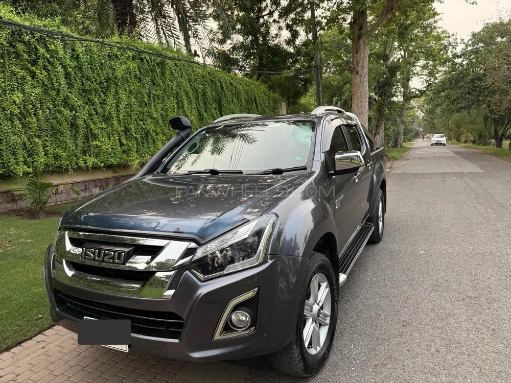 Isuzu D-Max 2019 for Sale in Lahore Image-1