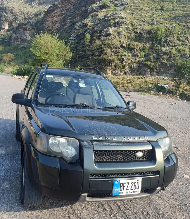 Land Rover Defender 2004 for Sale in Islamabad Image-1