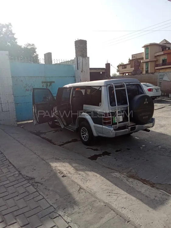 Mitsubishi Pajero 1996 for Sale in Gujrat Image-1
