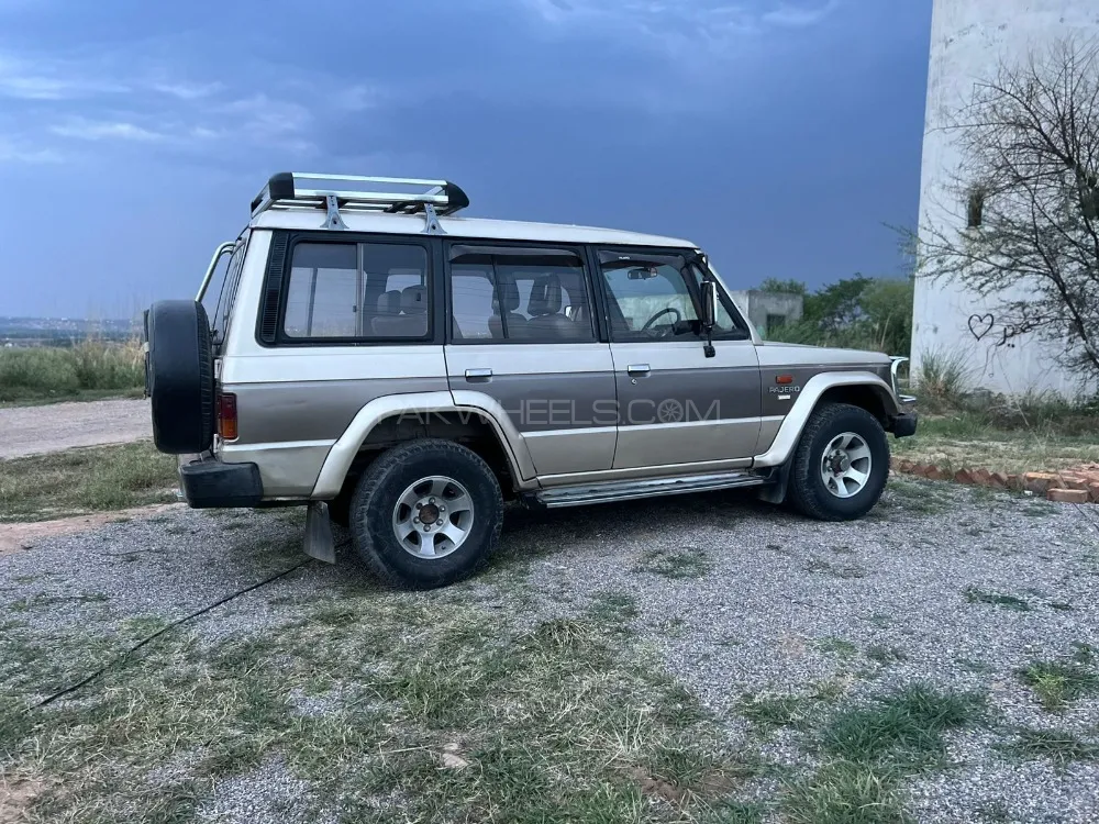 Mitsubishi Pajero 1984 for Sale in Islamabad Image-1