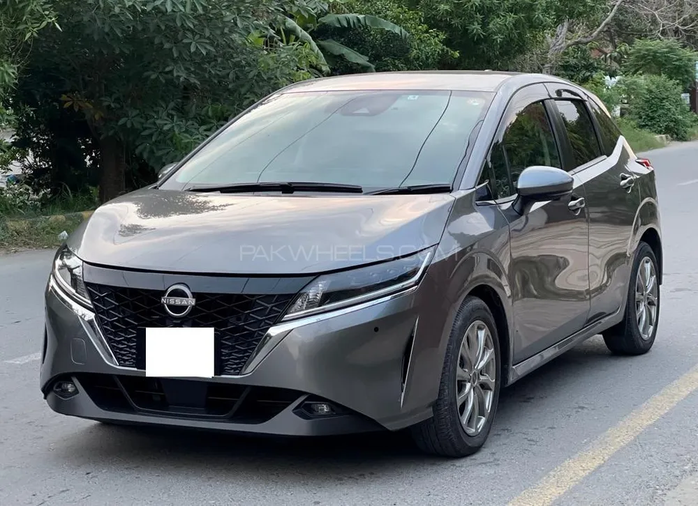 Nissan Note 2021 for Sale in Lahore Image-1