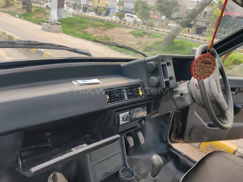 Suzuki Mehran 2011 for Sale in Lahore Image-1
