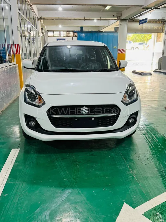 Suzuki Swift 2025 for Sale in Islamabad Image-1