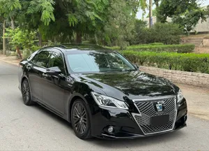 Toyota Crown Athlete G Package 2013 for Sale