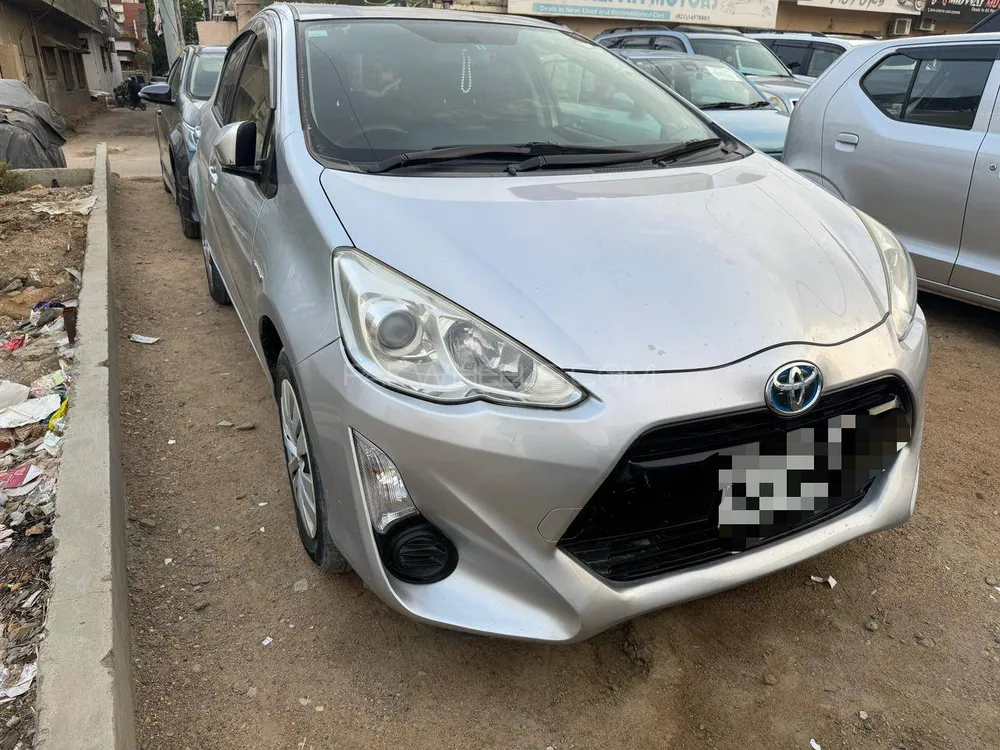 Toyota Aqua 2015 for Sale in Karachi Image-1