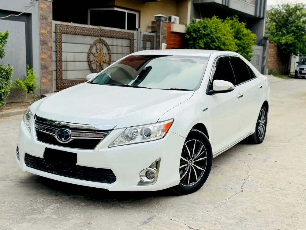Toyota Camry 2011 for Sale in Faisalabad Image-1