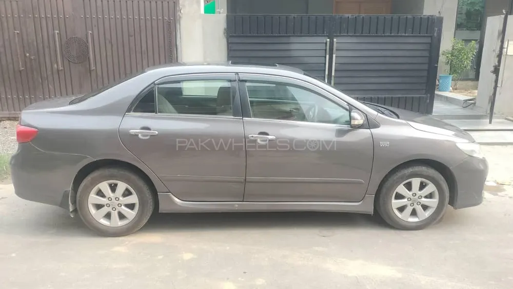 Toyota Corolla 2010 for Sale in Lahore Image-1