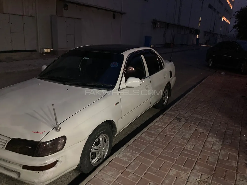 Toyota Corolla 2000 for Sale in Lahore Image-1