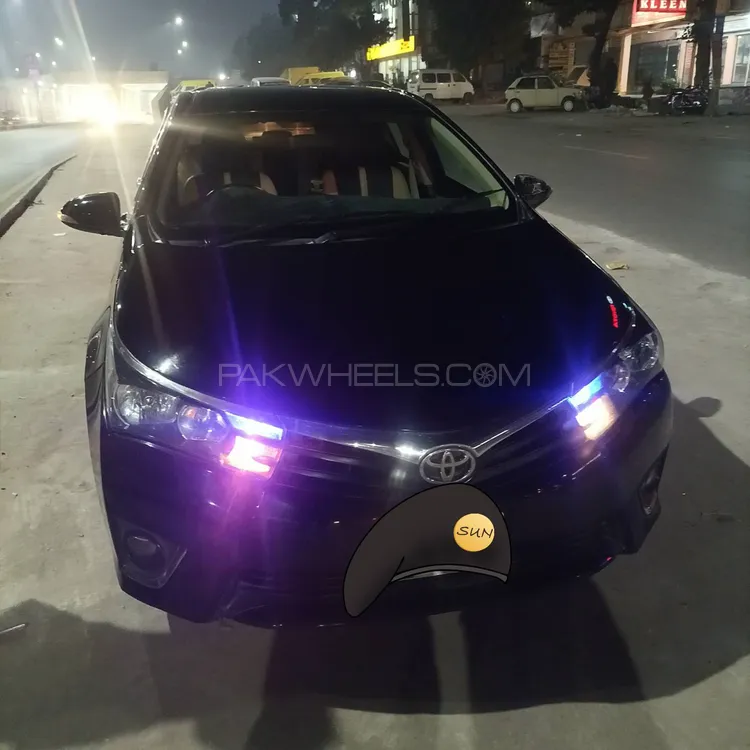 Toyota Corolla 2015 for Sale in Islamabad Image-1