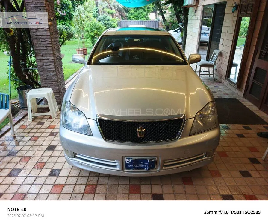 Toyota Crown 2005 for Sale in Islamabad Image-1