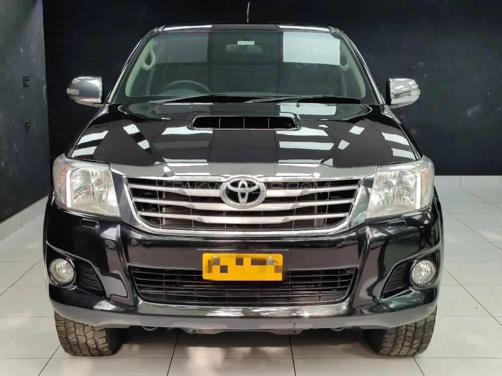 Toyota Hilux 2012 for Sale in Karachi Image-1