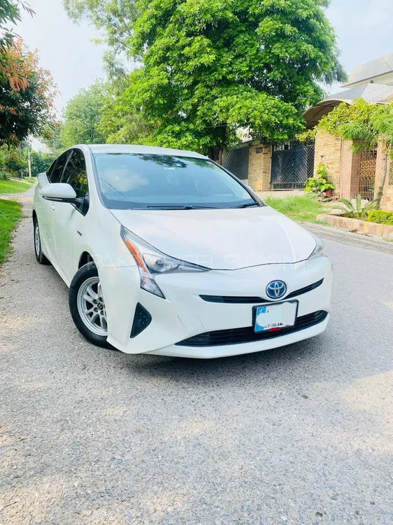 Toyota Prius 2016 for Sale in Rawalpindi Image-1