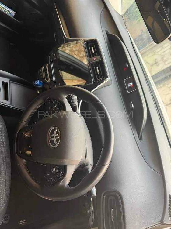 Toyota Prius 2020 for Sale in Lahore Image-1