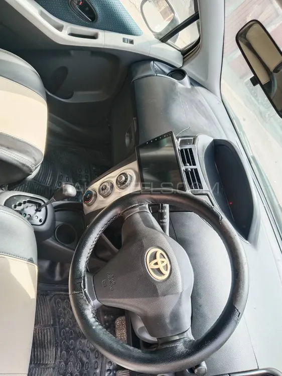 Toyota Vitz 2008 for Sale in Sargodha Image-1