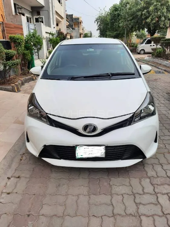 ٹویوٹا ویٹز 2014 for Sale in سیالکوٹ Image-1