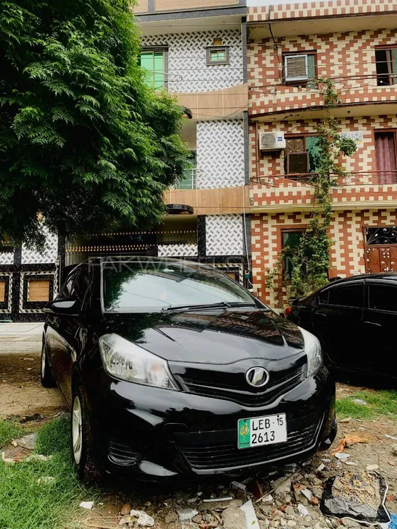 Toyota Vitz 2021 for Sale in Lahore Image-1