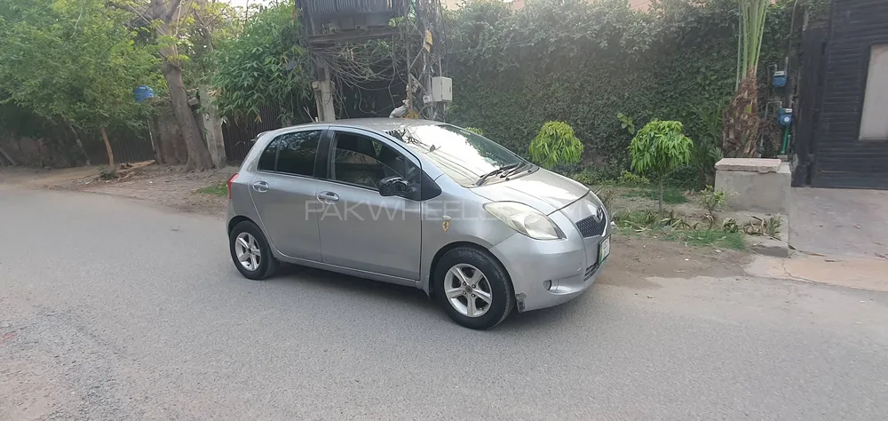 Toyota Vitz 2007 for Sale in Lahore Image-1