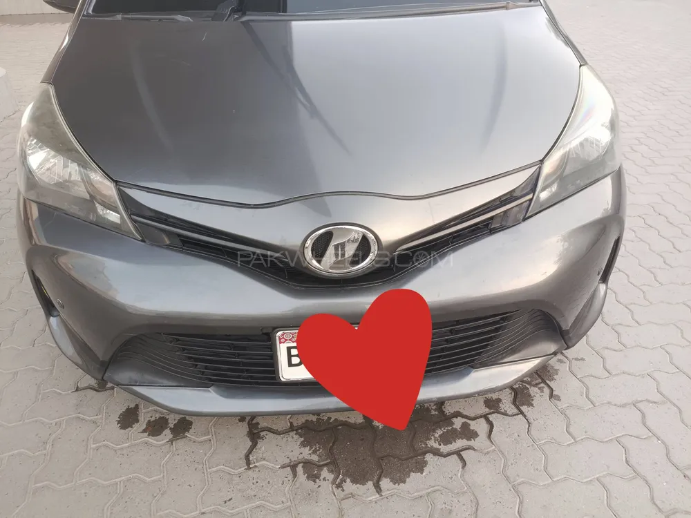 Toyota Vitz 2018 for Sale in Multan Image-1