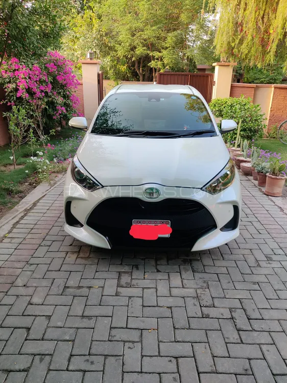 Toyota Yaris Hatchback 2020 for Sale in Bahawalpur Image-1
