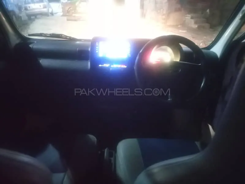 Daihatsu Hijet 2011 for Sale in Lahore Image-1