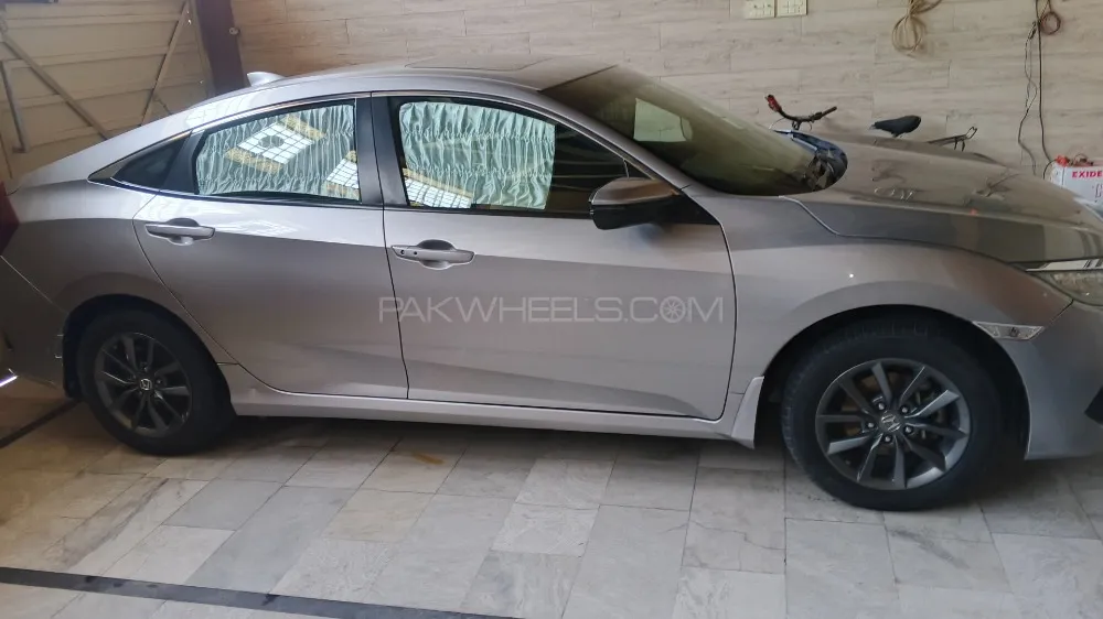 Honda Civic 2020 for Sale in Peshawar Image-1