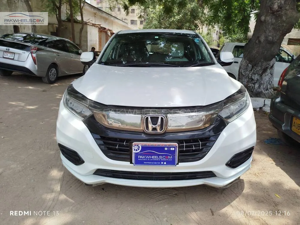 Honda Vezel 2018 for Sale in Karachi Image-1