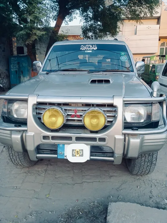Mitsubishi Pajero 1996 for Sale in Islamabad Image-1