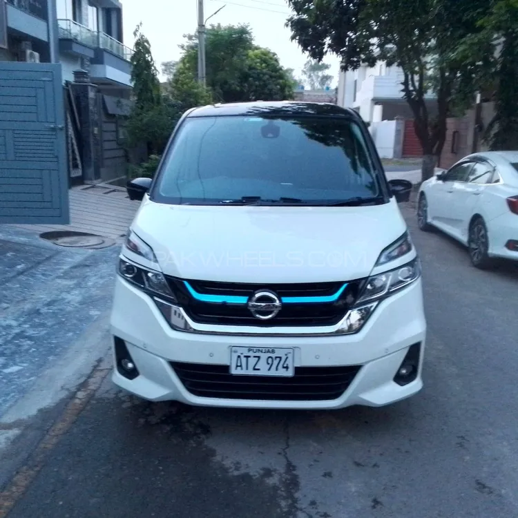 Nissan Serena 2023 for Sale in Gujranwala Image-1