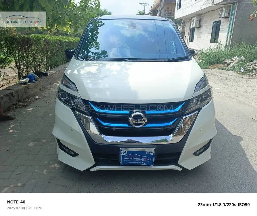 نسان سرینا 2018 for Sale in فیصل آباد Image-1