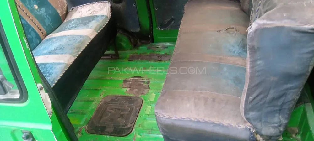 Suzuki Bolan 2015 for Sale in Faisalabad Image-1