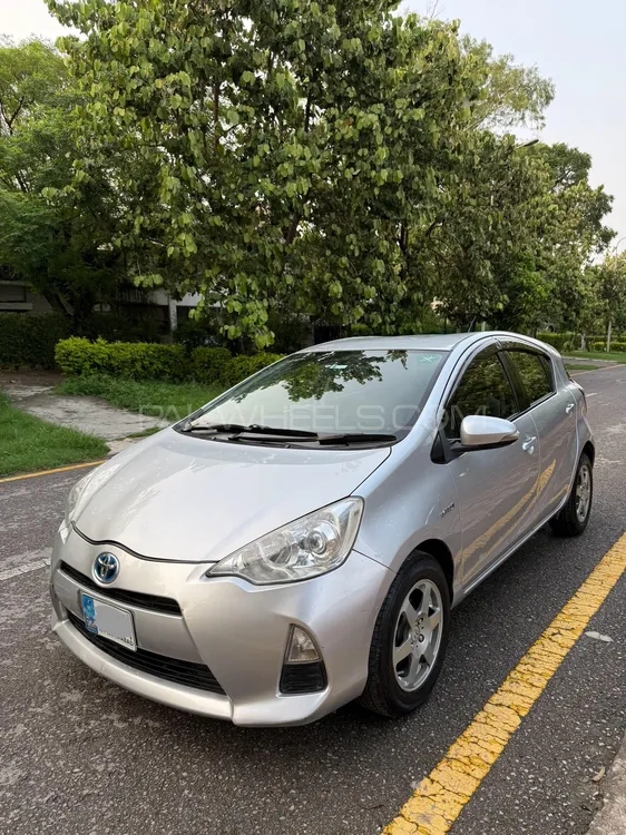 Toyota Aqua 2013 for Sale in Islamabad Image-1