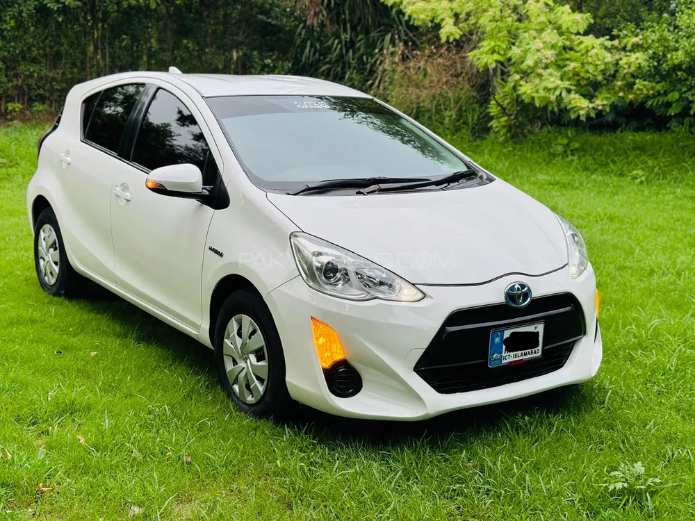 Toyota Aqua 2015 for Sale in Islamabad Image-1