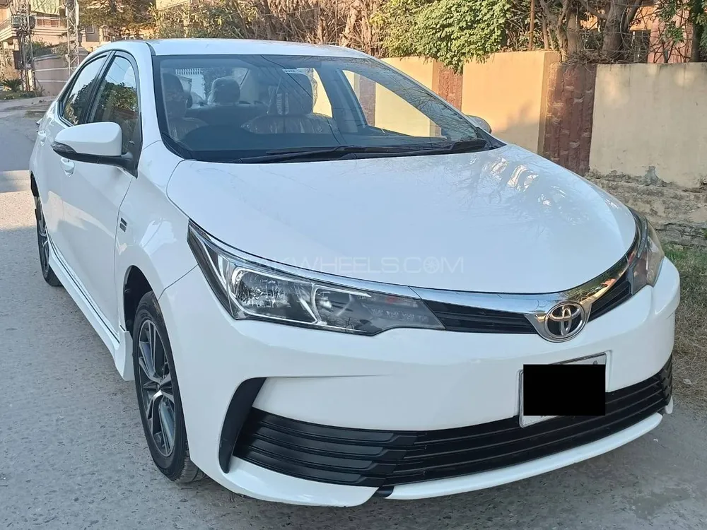 Toyota Corolla 2018 for Sale in Islamabad Image-1
