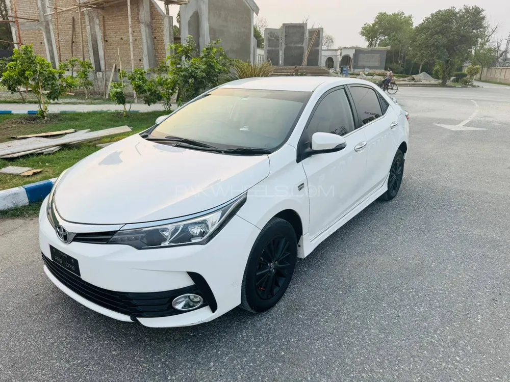 Toyota Corolla 2020 for Sale in Lahore Image-1