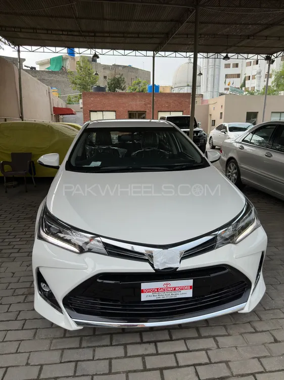 Toyota Corolla 2025 for Sale in Lahore Image-1