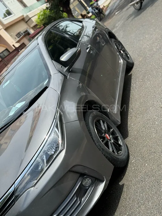 Toyota Corolla 2014 for Sale in Lahore Image-1