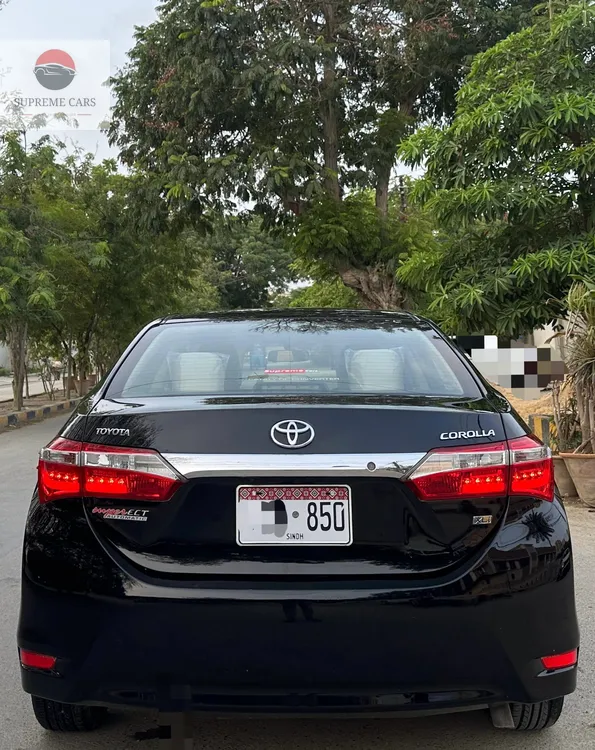 Toyota Corolla 2020 for Sale in Karachi Image-1