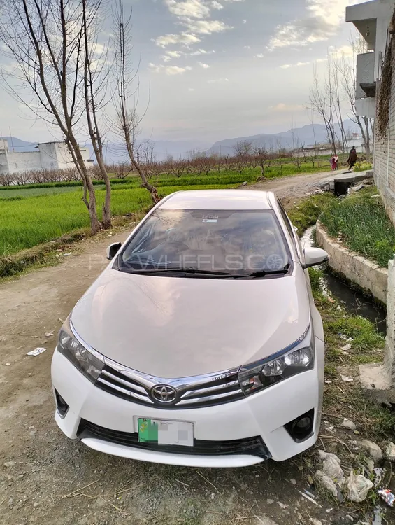 Toyota Corolla 2016 for Sale in Islamabad Image-1