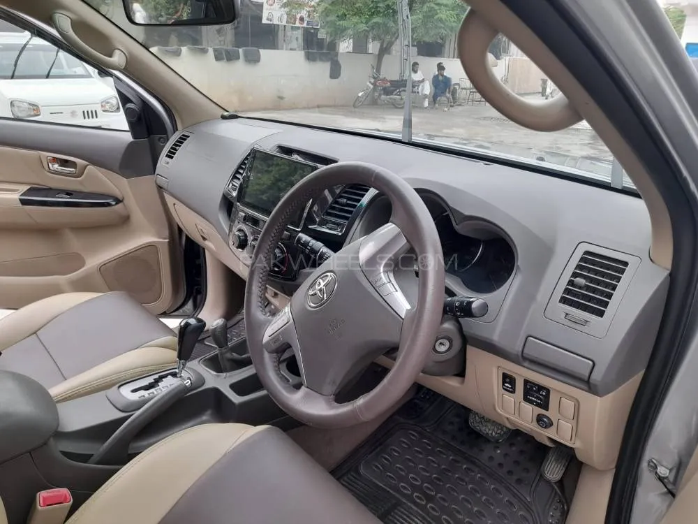 Toyota Fortuner 2013 for Sale in Islamabad Image-1