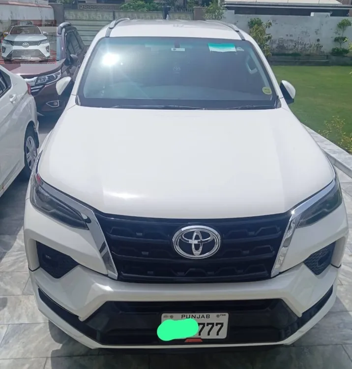 Toyota Fortuner 2022 for Sale in Faisalabad Image-1