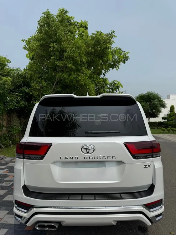 Toyota Land Cruiser 2022 for Sale in Lahore Image-1