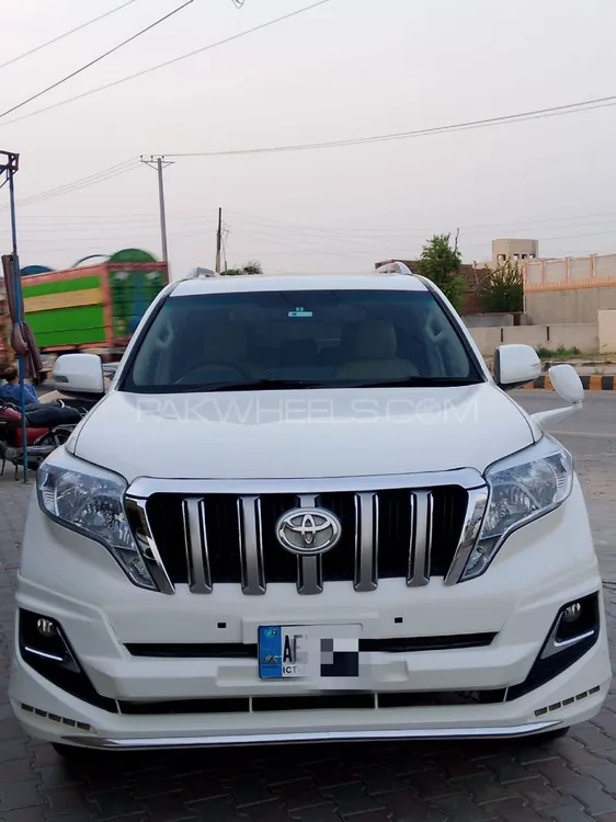 Toyota Prado 2011 for Sale in Mian Wali Image-1