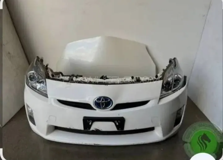 Toyota prius all parts available geniun japani prices on cal Image-1