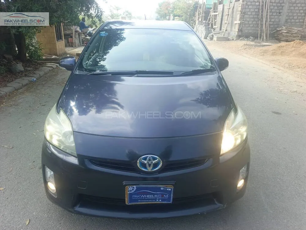 Toyota Prius 2011 for Sale in Karachi Image-1