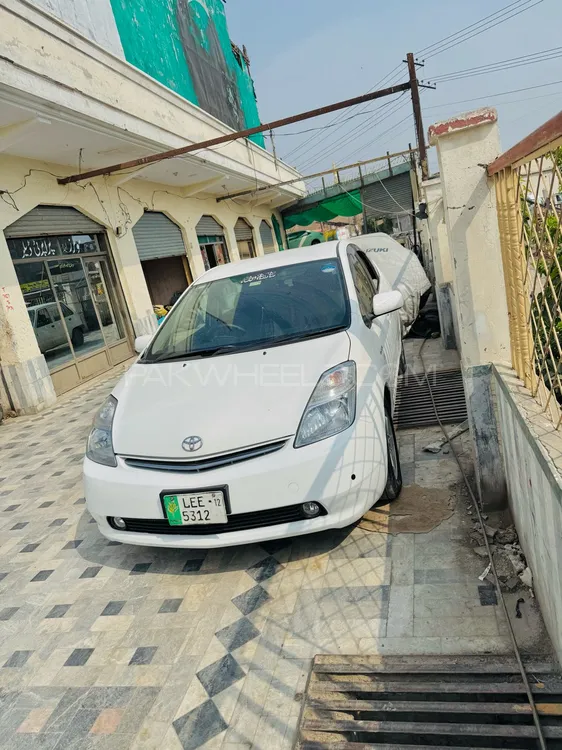 Toyota Prius 2007 for Sale in Peshawar Image-1